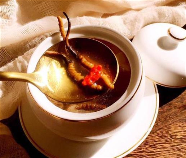 冬蟲夏草和高山茶怎么搭配泡茶？