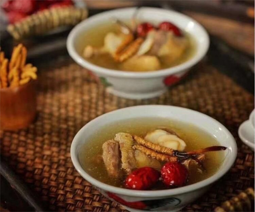 冬蟲(chóng)夏草怎么煲湯？冬蟲(chóng)夏草煲湯的方法